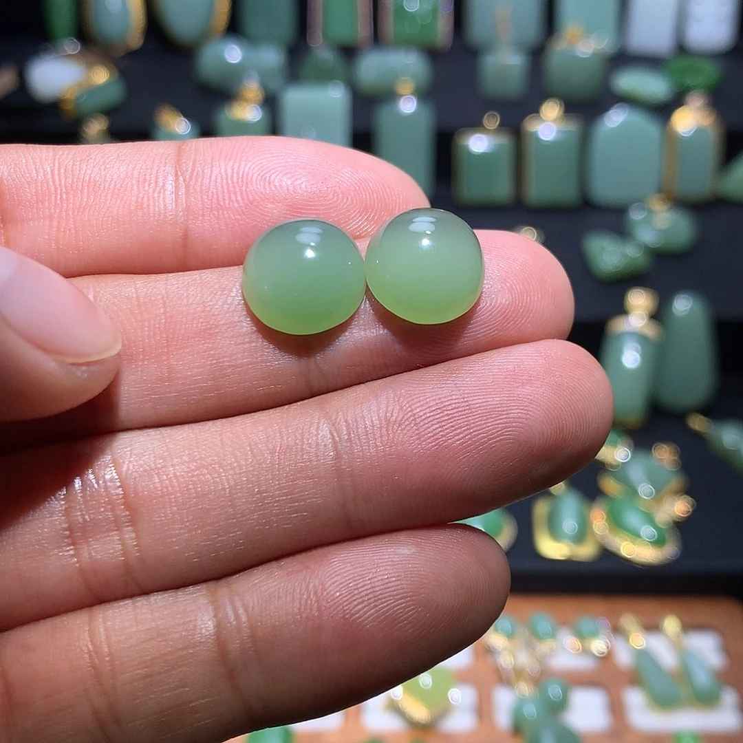 和田玉（碧玉）未镶嵌珠宝半成品