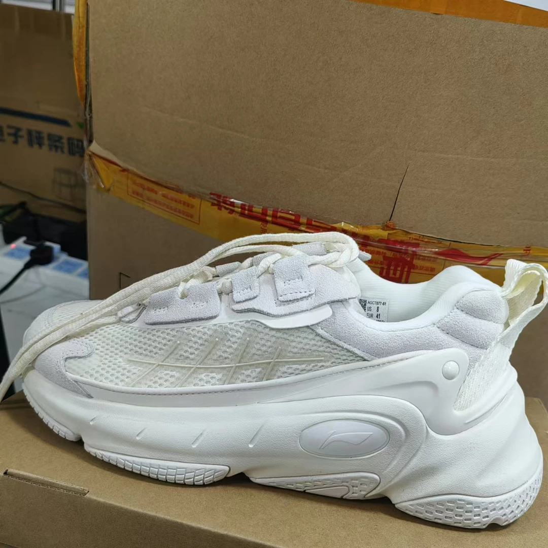 《B品以直播展示为准》（X354)李宁运动鞋 鞋面发黄AGCT077