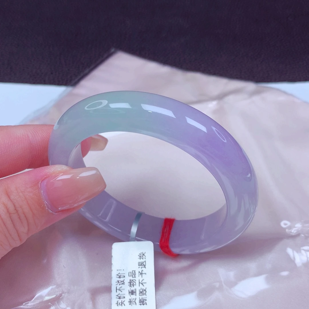 H***D翡翠手镯未镶嵌手镯