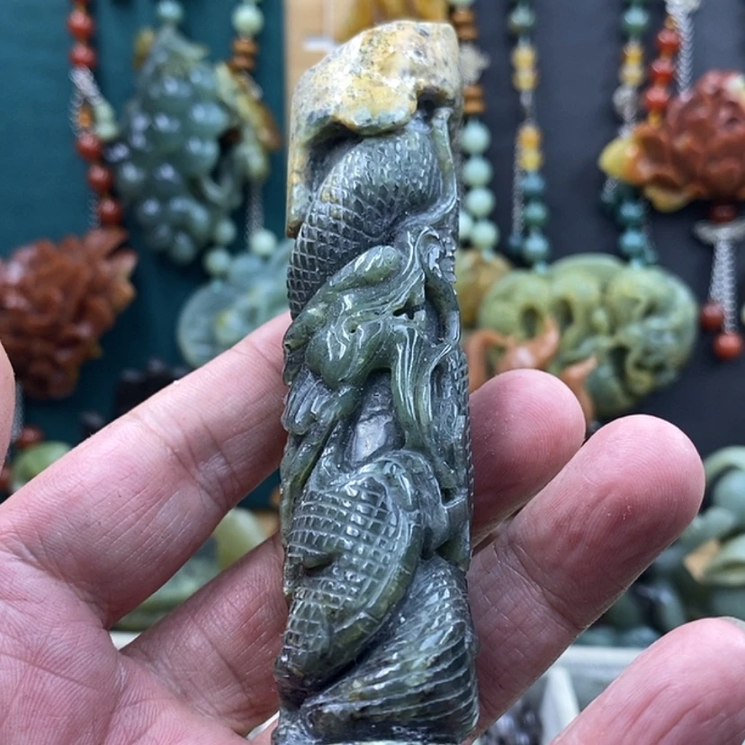 【闪购商品】未镶嵌岫岩河磨玉（透闪石质玉）把件