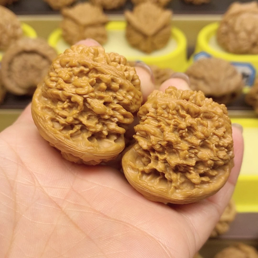 文玩核桃吊坠一***的满天星