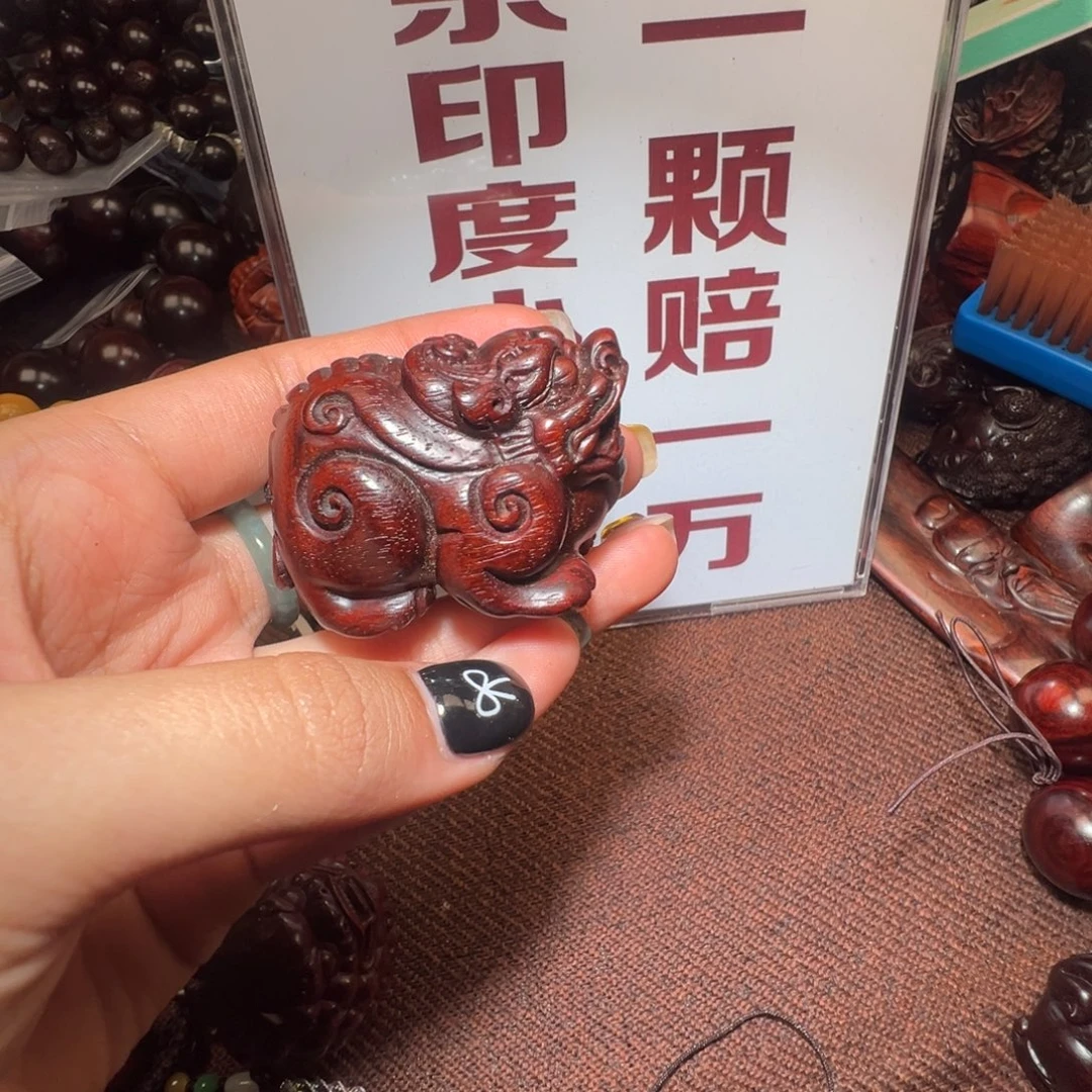 檀香紫檀（小叶紫檀）把件