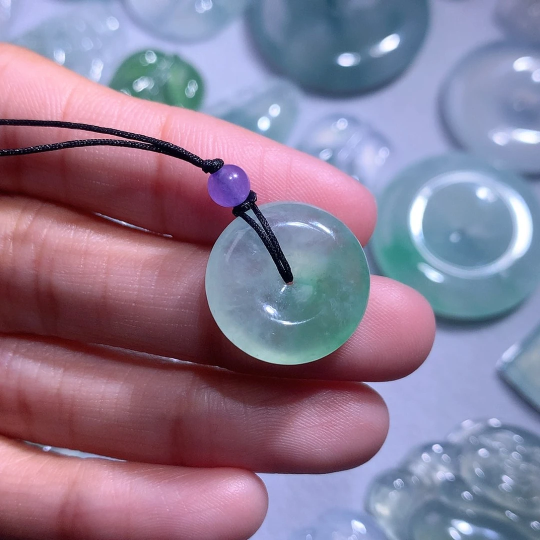 【闪购商品】翡翠颈饰未镶嵌扣