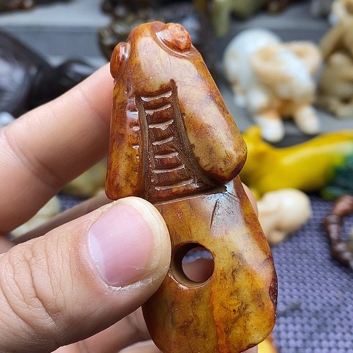 未镶嵌蛇纹石玉颈饰