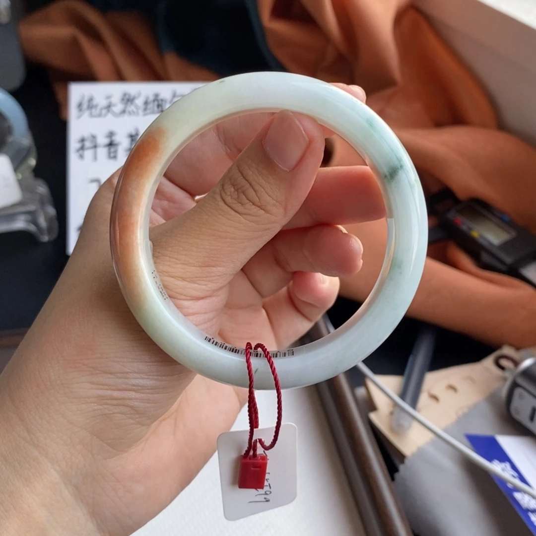 翡翠未镶嵌手镯55口