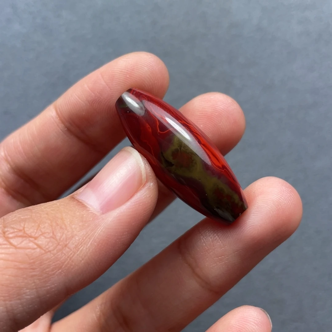 南红玛瑙未镶嵌配饰11.8mm