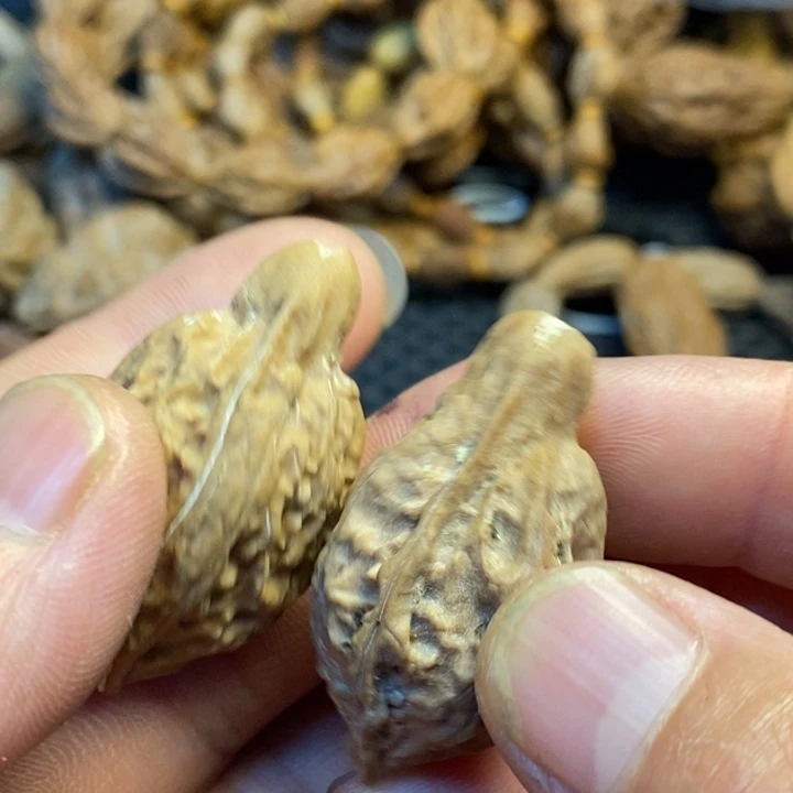 吊坠文玩核桃娜姐221