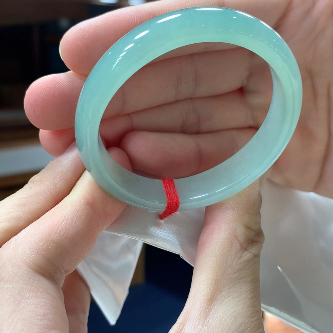 翡翠手镯未镶嵌买断