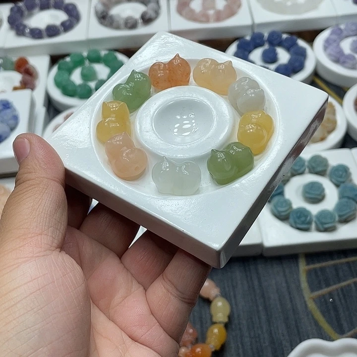 石英质玉（非洲翠）合金手串