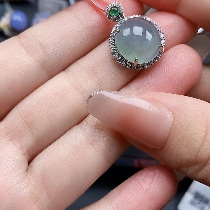 翡翠未镶嵌颈饰缅甸翡翠