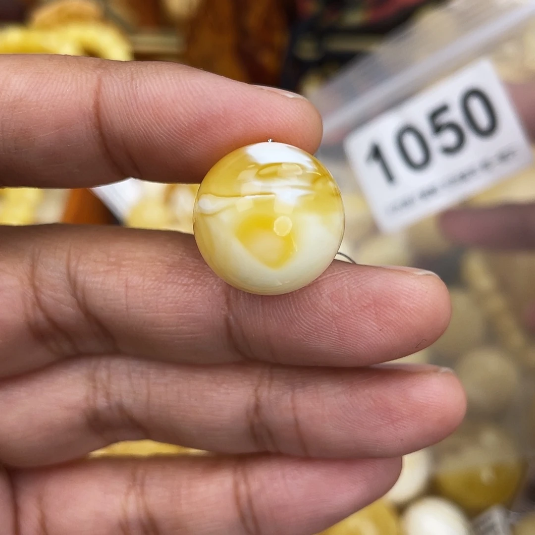 蜜蜡未镶嵌珠宝奇石17.8