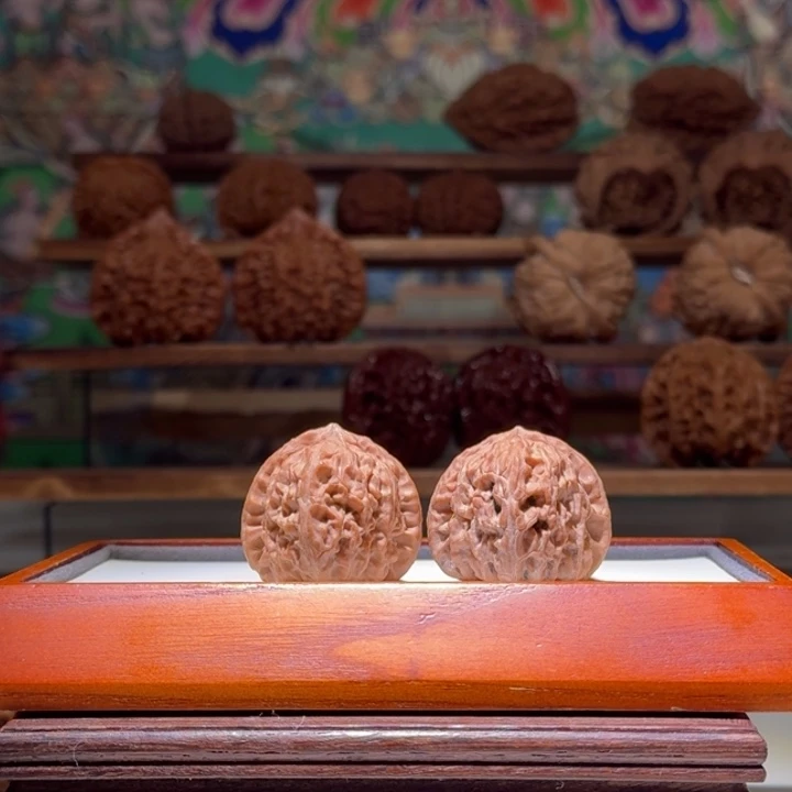 33全品白狮子手捻精品