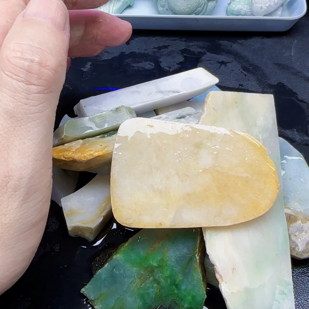 潮***童翡翠未镶嵌颈饰137