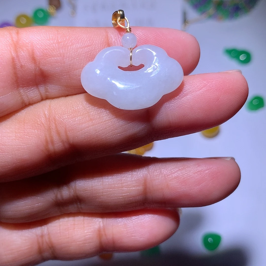 翡翠未镶嵌颈饰3号