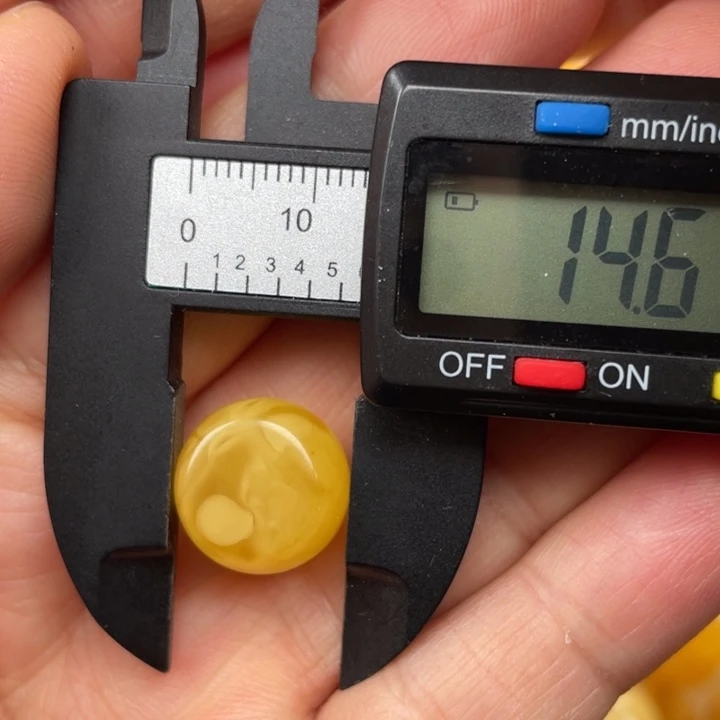 裸石蜜蜡未镶嵌蜜蜡有瑕珠