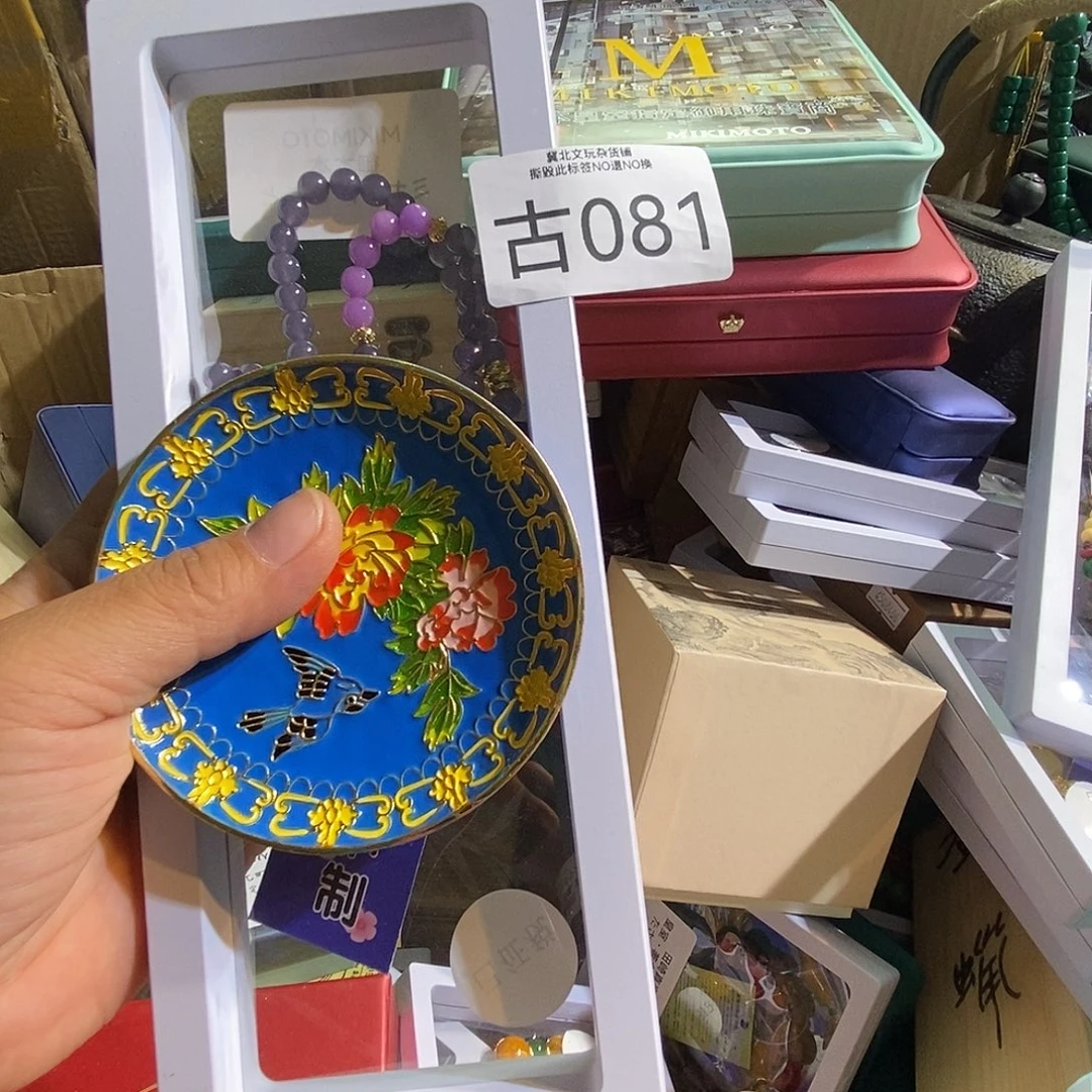 小***人琉璃/树脂/塑料类时尚饰品081