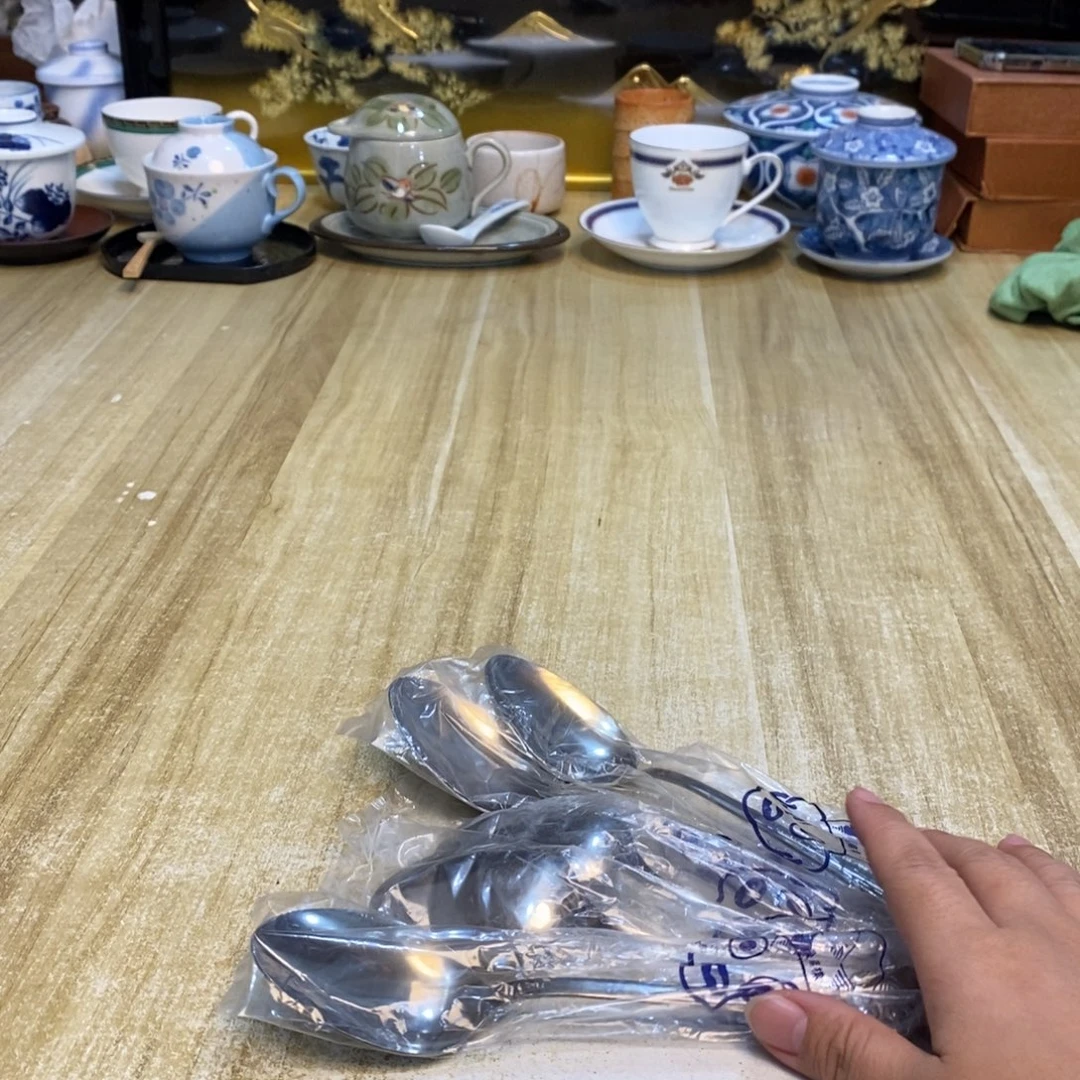 海***8易雅集工艺品有限公司