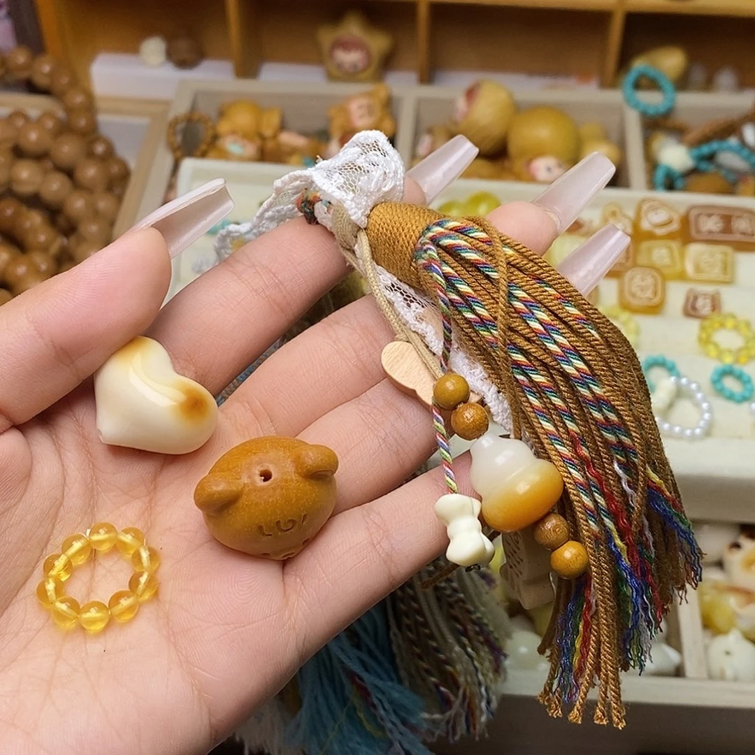 静***姐吊坠猴头核桃爱心 小蜜卡 小熊米米 焦糖玛奇朵