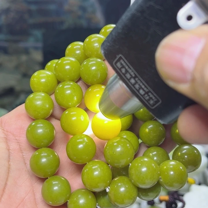 蛇纹石玉手串未镶嵌