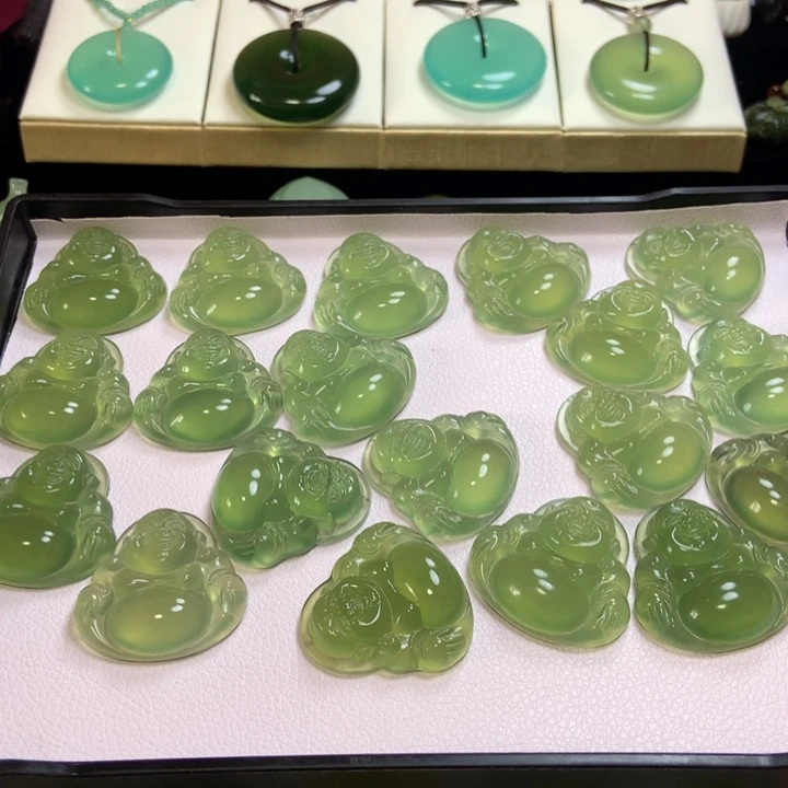 【闪购商品】蛇纹石玉未镶嵌颈饰栖****心