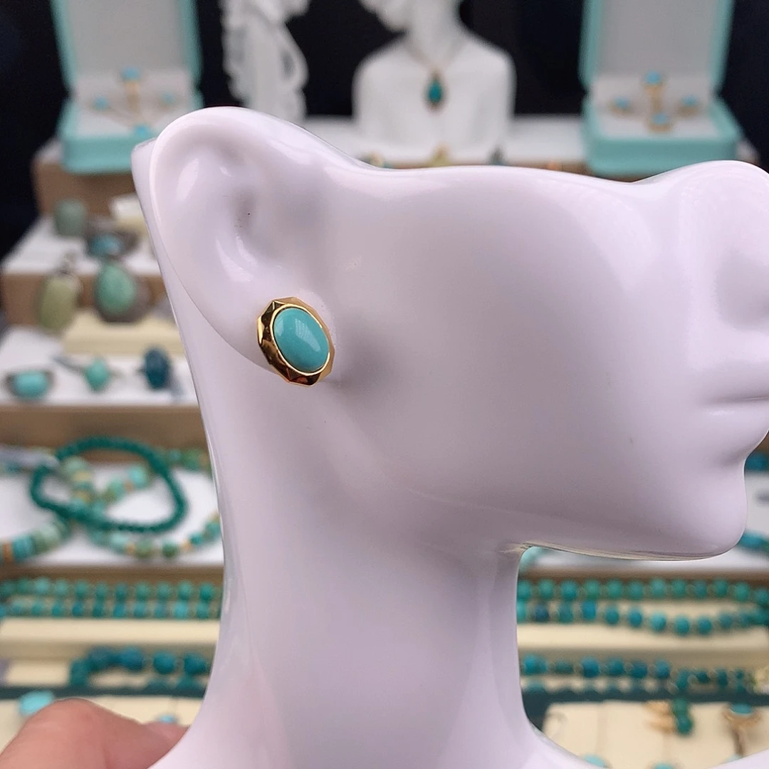 绿松石未镶嵌耳饰