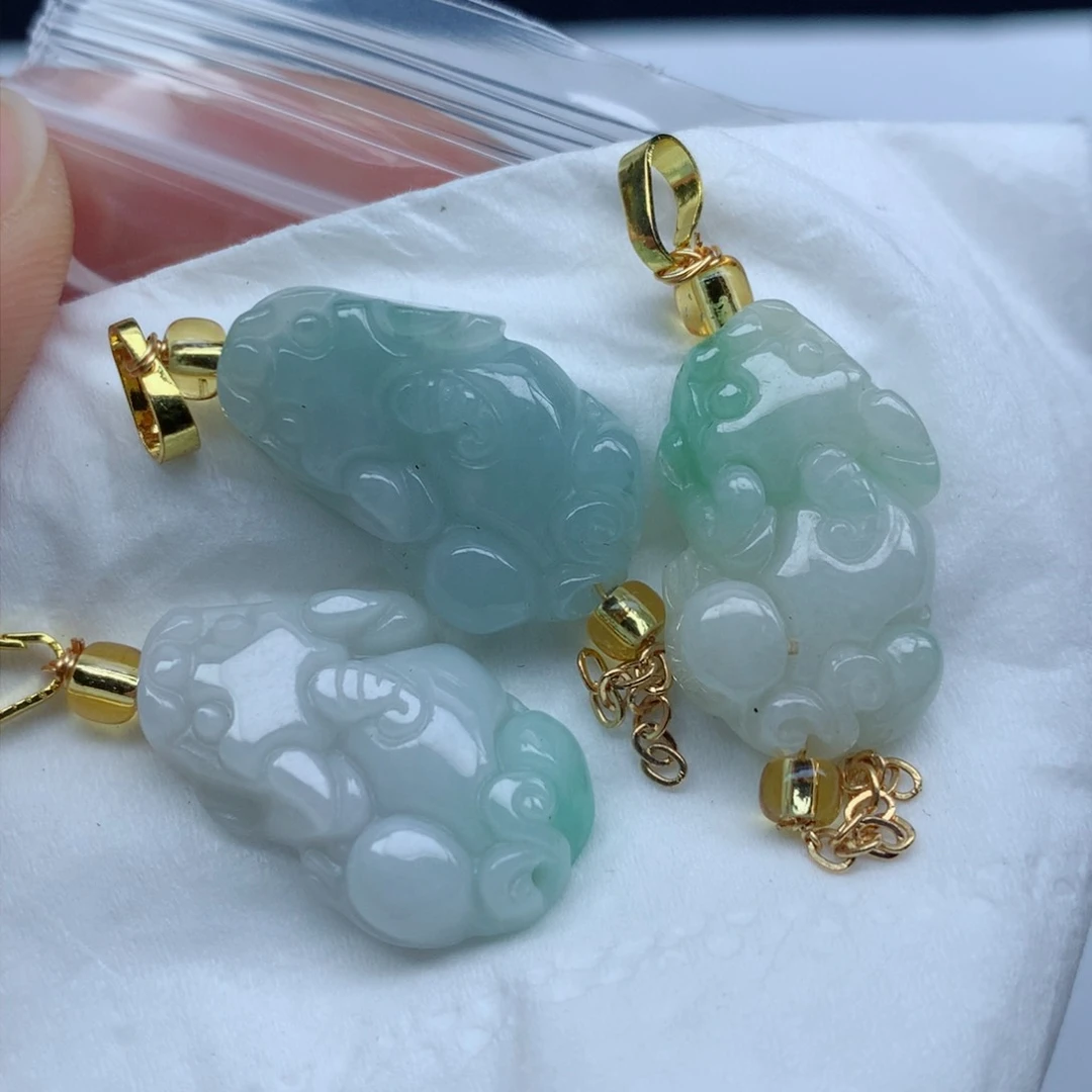 翡翠颈饰未镶嵌手串