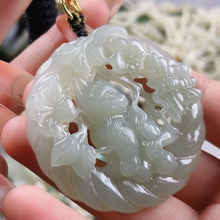 未镶嵌和田玉挂件