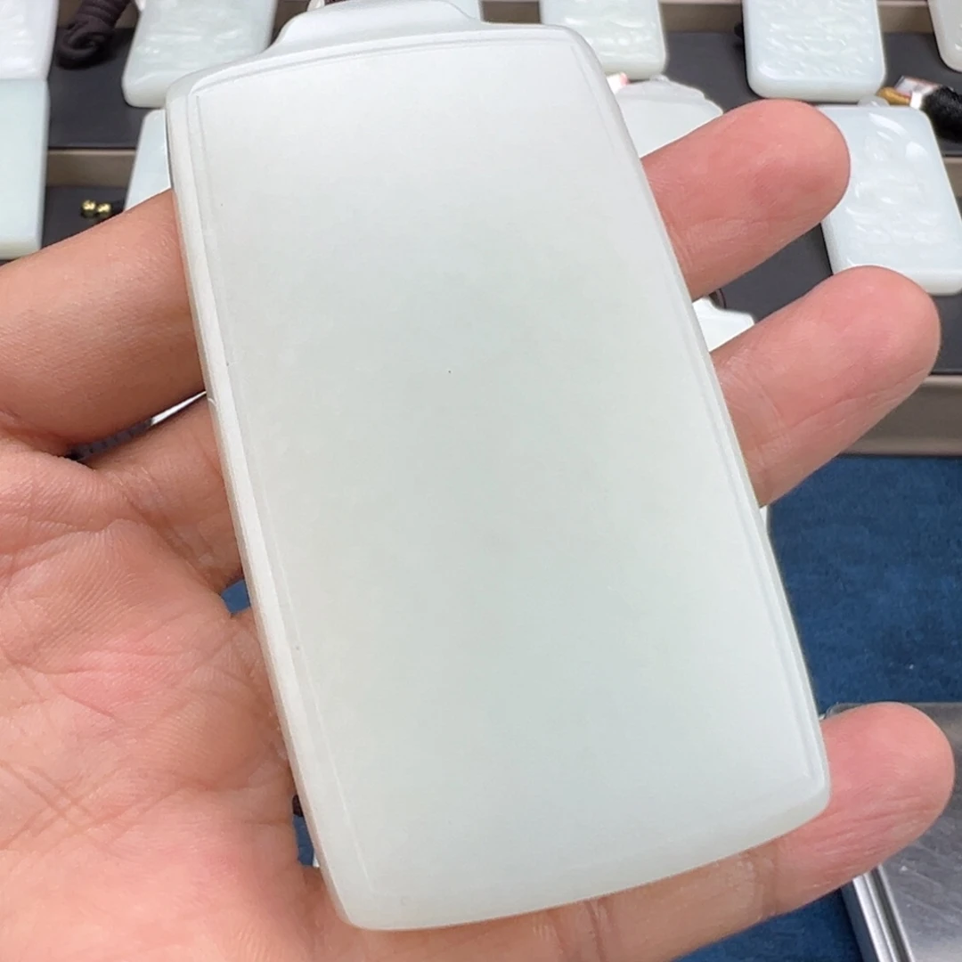 养***游和田玉未镶嵌颈饰