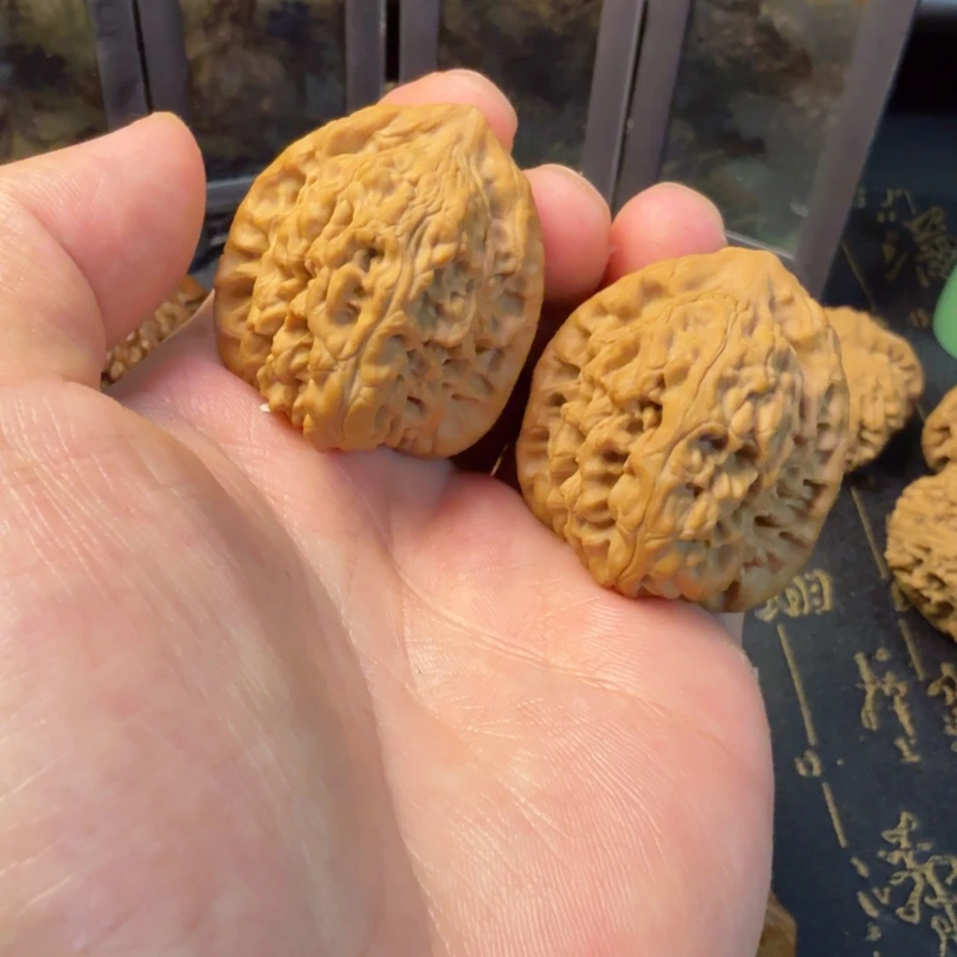 文玩核桃吊坠^****^四眼虎头35