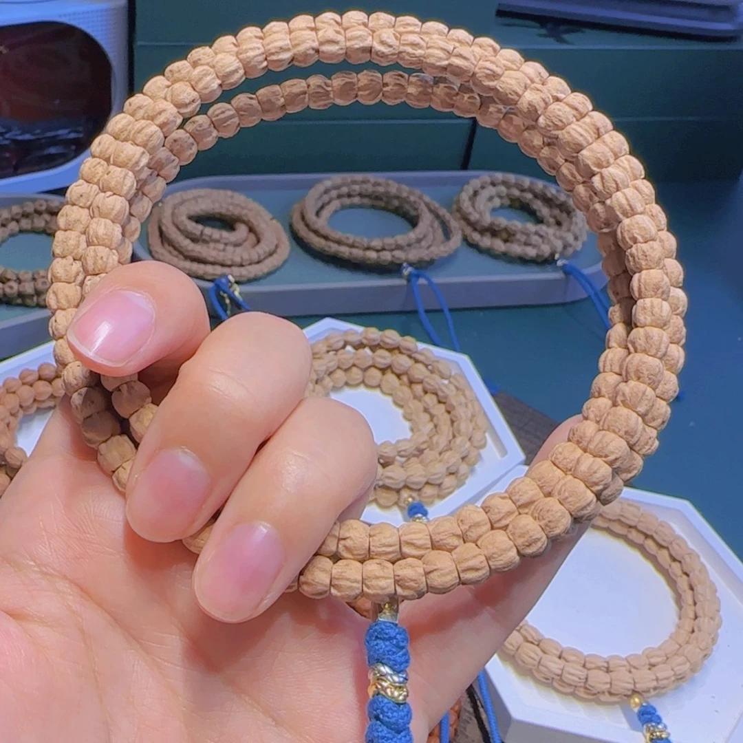 退***朝柏香籽/百香籽吊坠