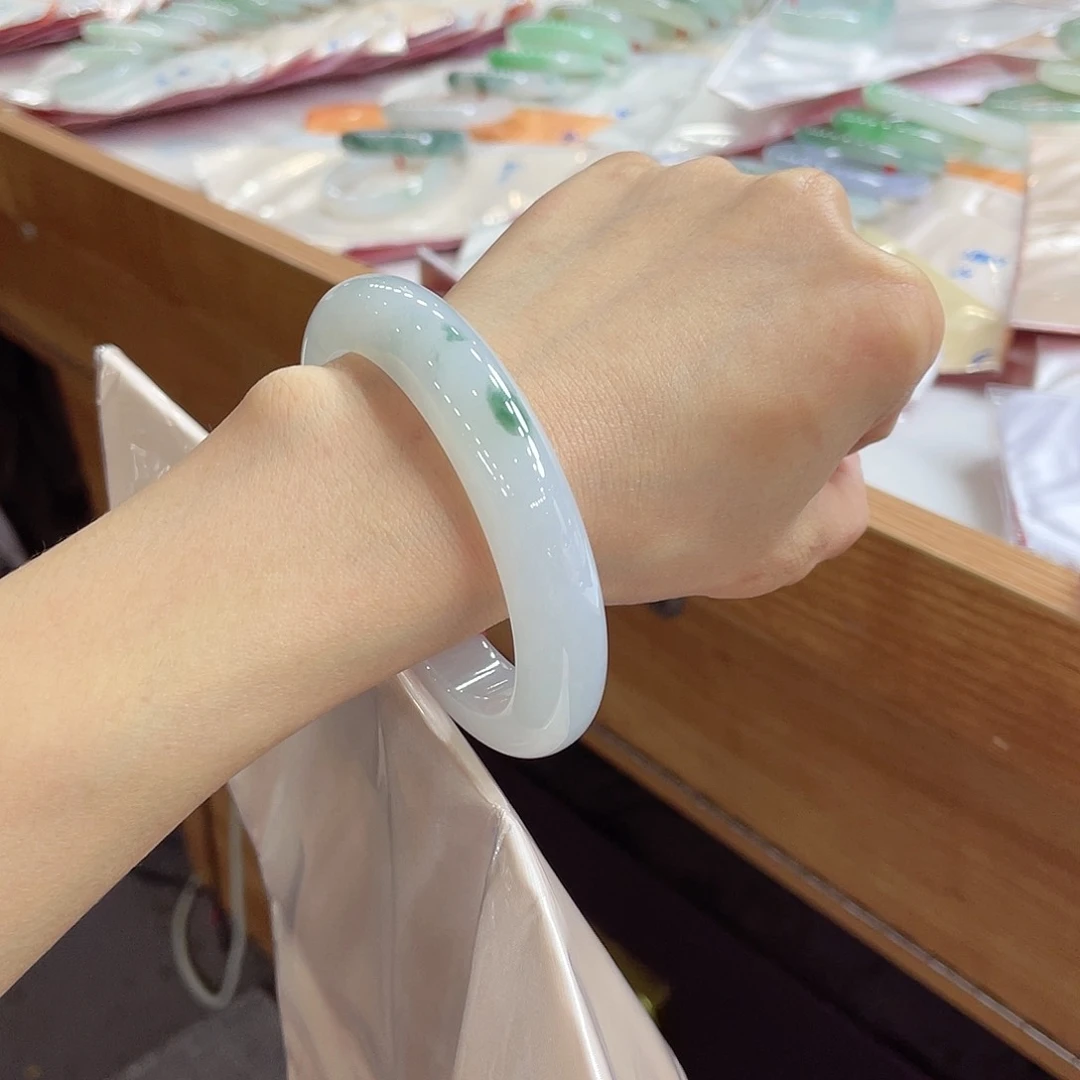 翡翠手镯未镶嵌81 号链接