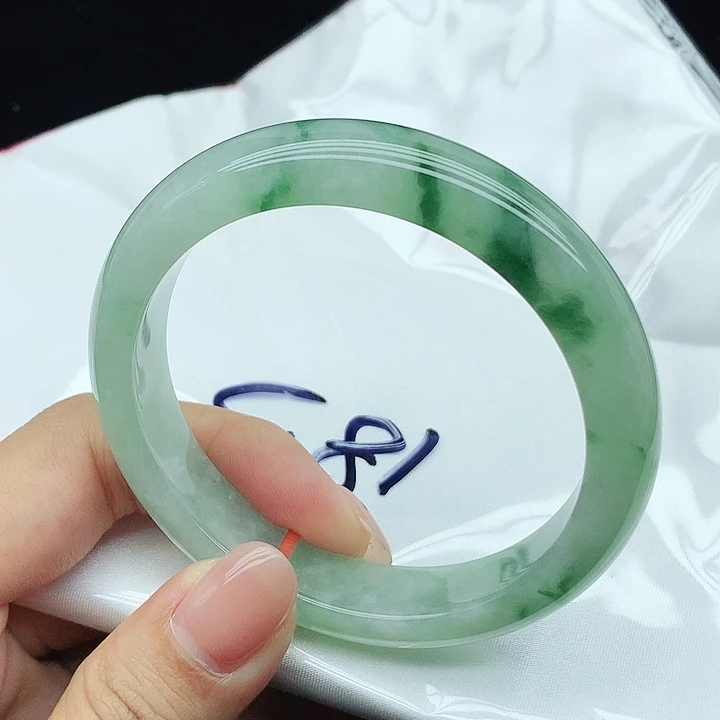 未镶嵌手镯翡翠183