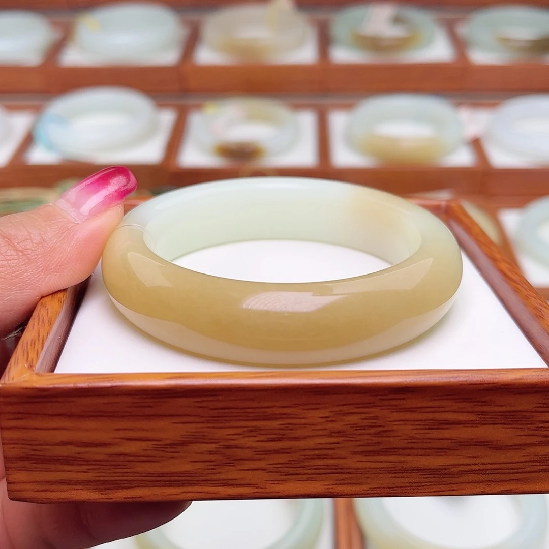 和田玉手镯未镶嵌55