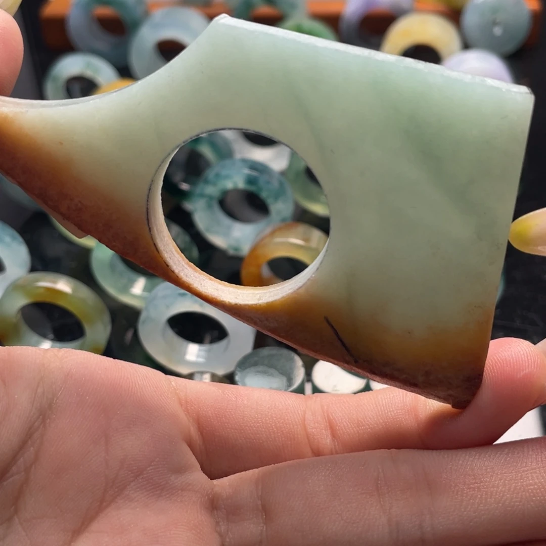 定制翡翠未镶嵌戒指