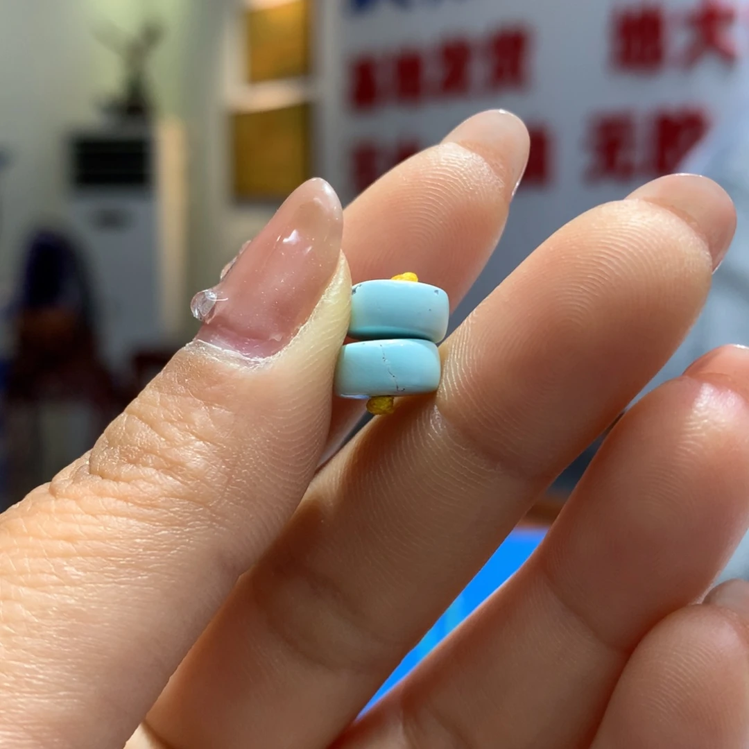 绿松石配饰未镶嵌