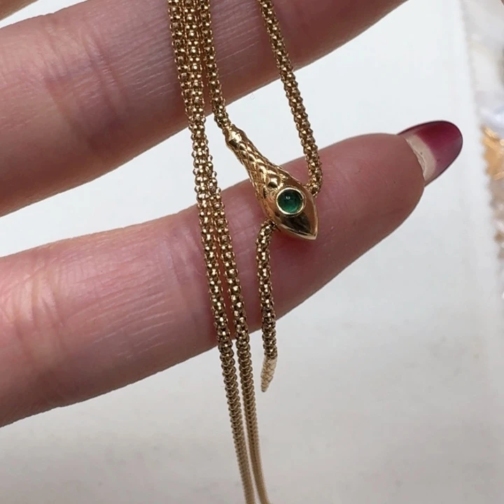 祖母绿颈饰18K金镶嵌