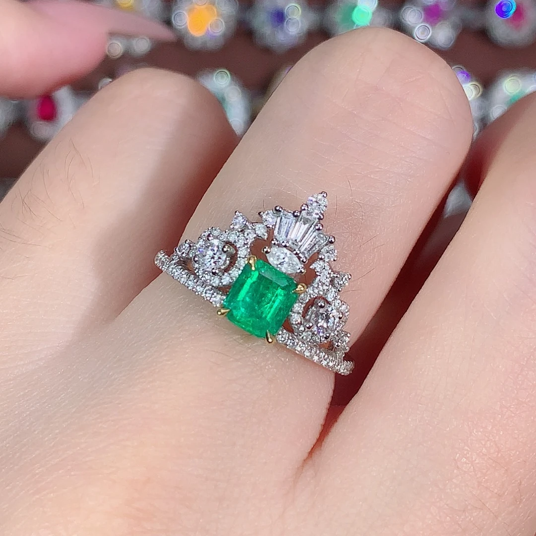 18K金镶嵌戒指祖母绿0.61ct/天然宝石/七天无理由