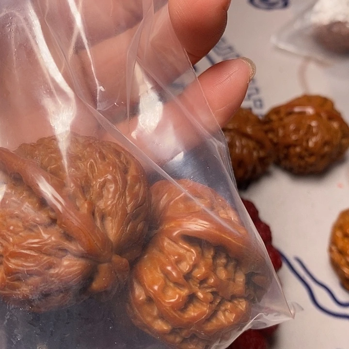 别***真文玩核桃吊坠狮子