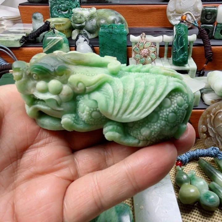 一***始独山玉未镶嵌珠宝半成品