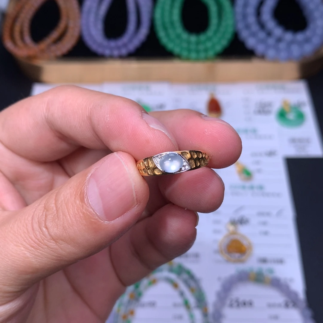 翡翠18K金镶嵌颈饰48小时鉴赏期退货不扣服务费