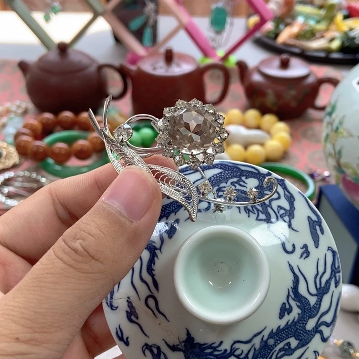 瓷片哈哈哈哈哈哈哈哈哈哈
