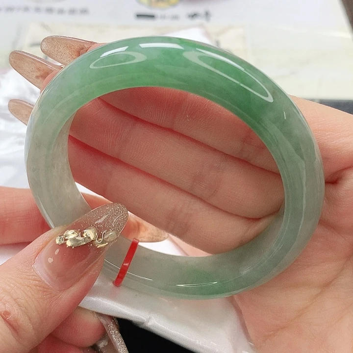 翡翠手镯未镶嵌缅甸天然A货翡翠