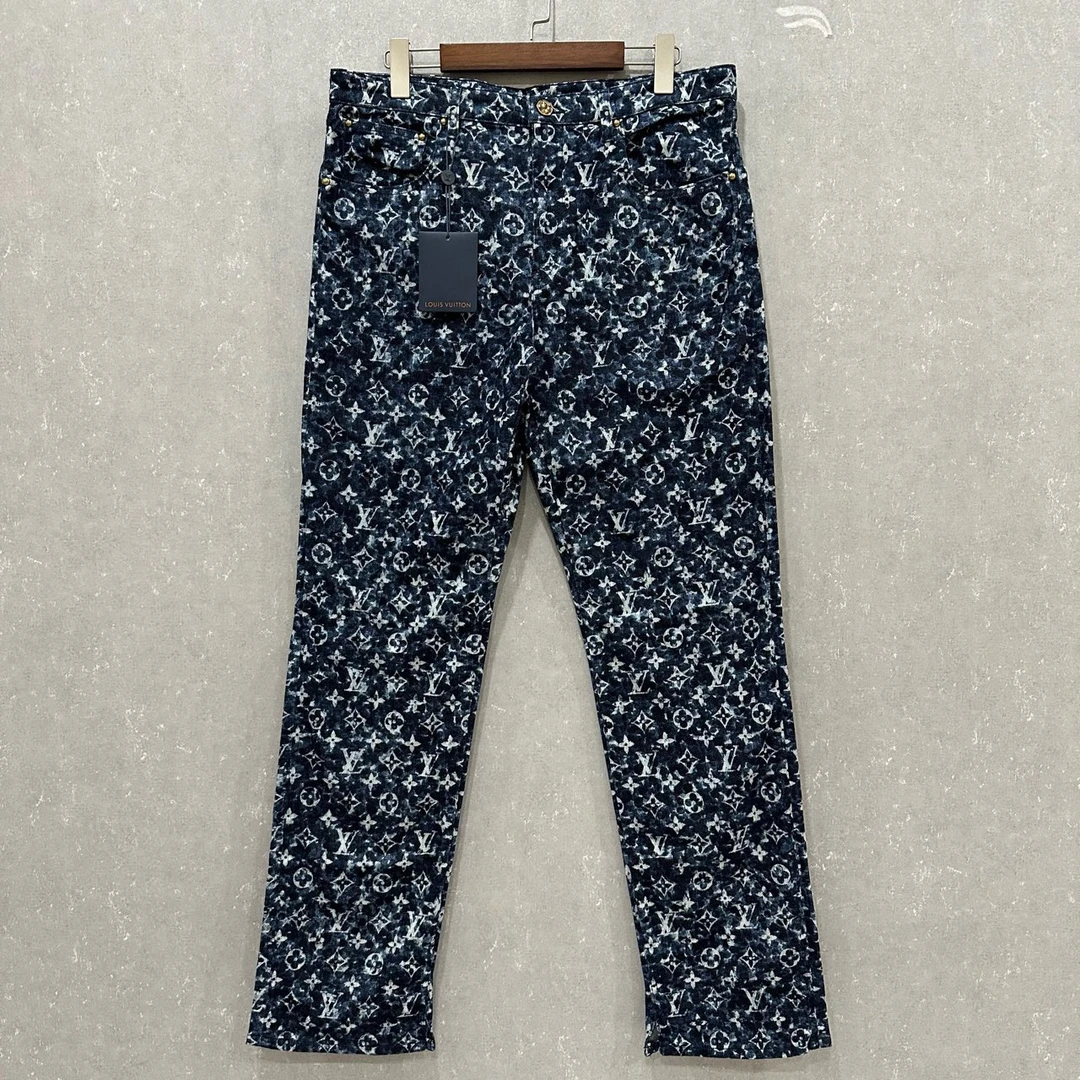 全新未使用 LouisVuitton/路易威登 满印logo牛仔裤33码/004339