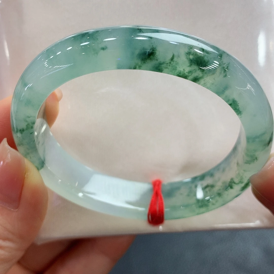 翡翠未镶嵌手镯52贵妃两天鉴赏