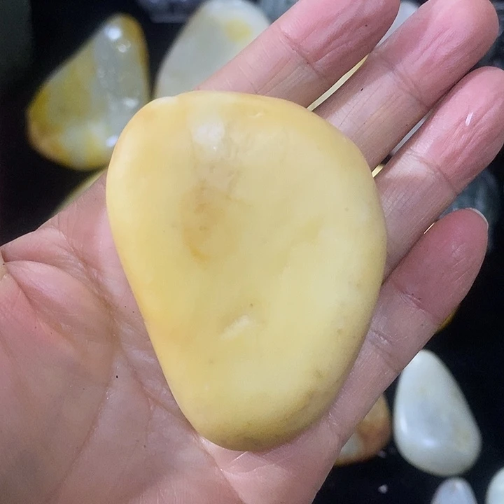 未镶嵌和田玉（糖玉）挂件