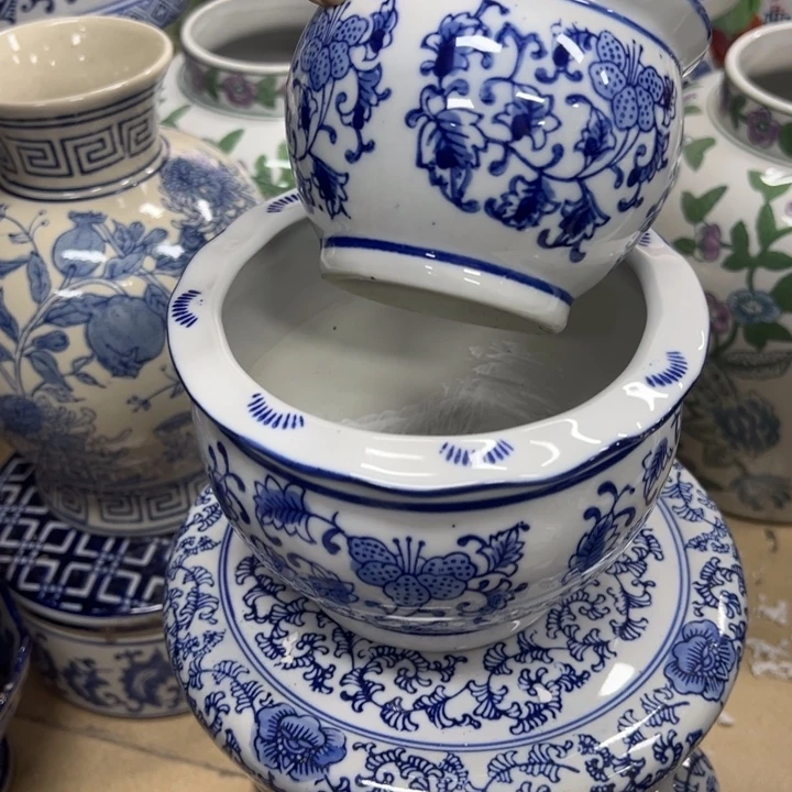 瓷片微瑕。。。。。。。。。。。。。