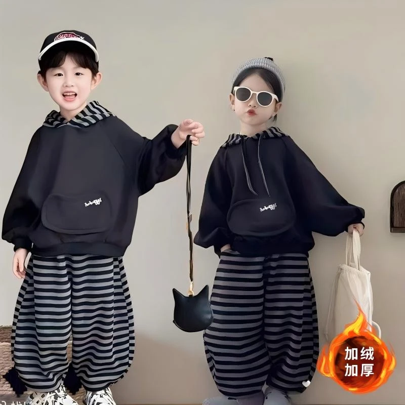 秋冬新款儿童条纹一体绒套装男童女童连帽卫衣加绒加厚保暖两件套
