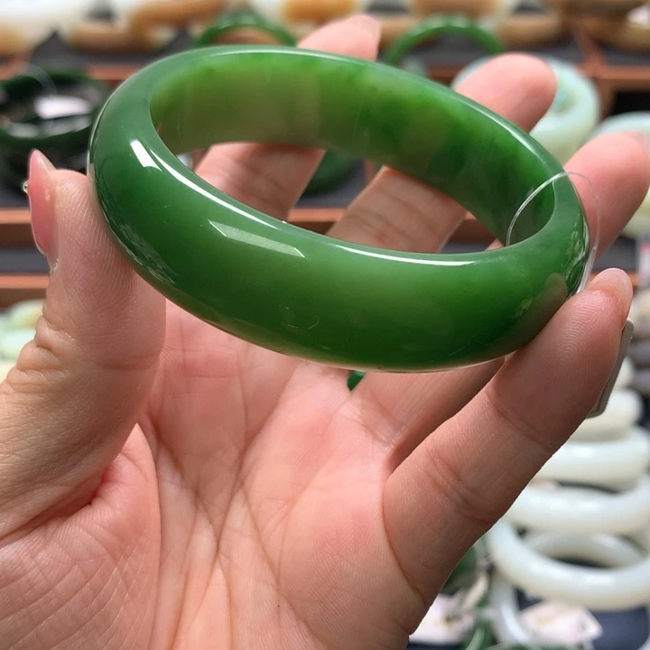 【闪购商品】未镶嵌手镯和田玉（碧玉）34