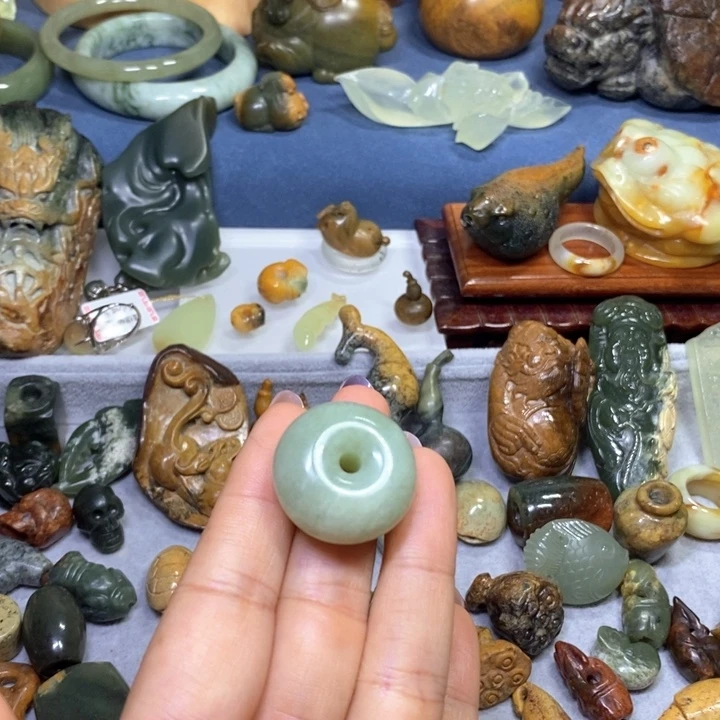 蛇纹石玉未镶嵌岫玉
