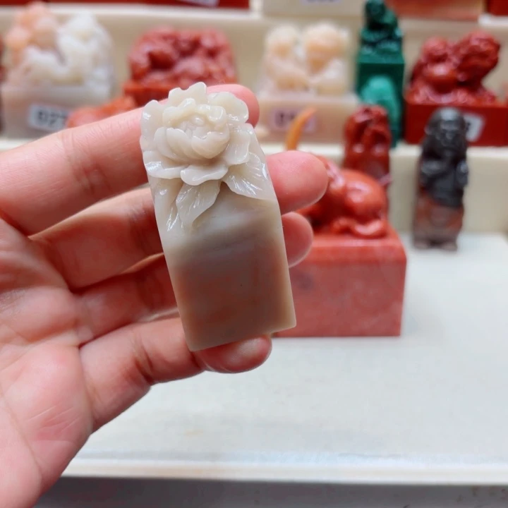 老挝石1111111111111